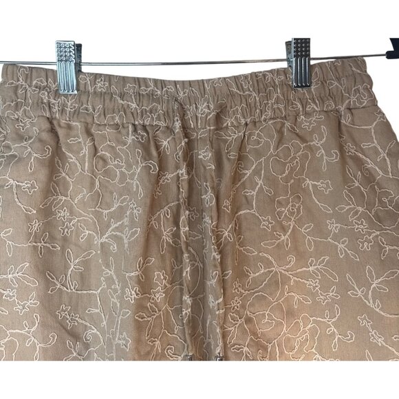 2/$30 ZARA Size 28 Beige White Embroidered Floral Dainty Shorts - Picture 12 of 13